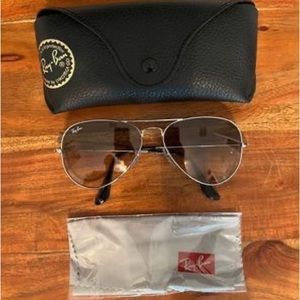 Women’s Ray-Bans